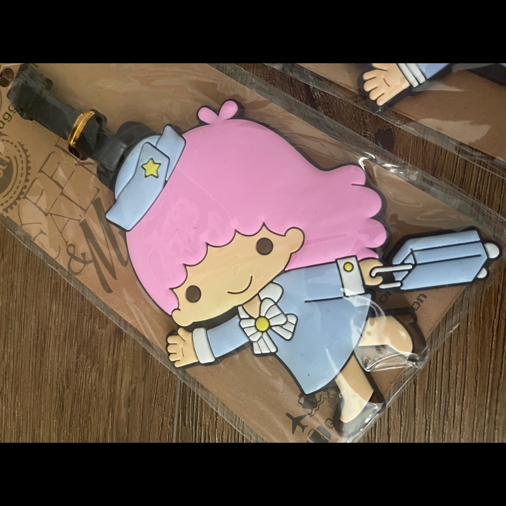 One Left! LITTLE TWIN STARS-2 Piece Set NWOT Luggage Tags - Picture 8 of 14